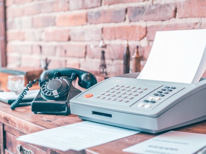 Digitale Behörden statt verstaubter Faxgeräte?
