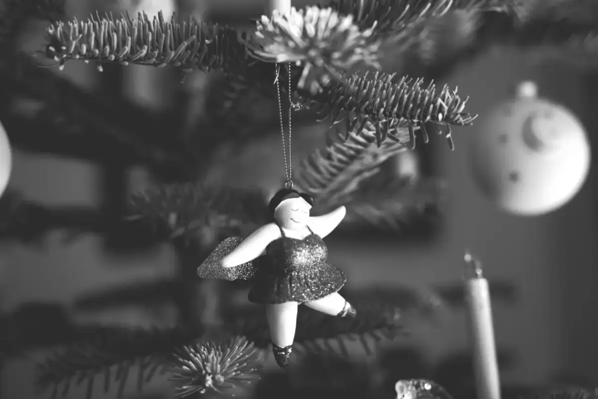 Engel am Weihnachtsbaum