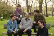 Vom „Schulte“ zum „Du“: Eine Zeitreise der Etikette