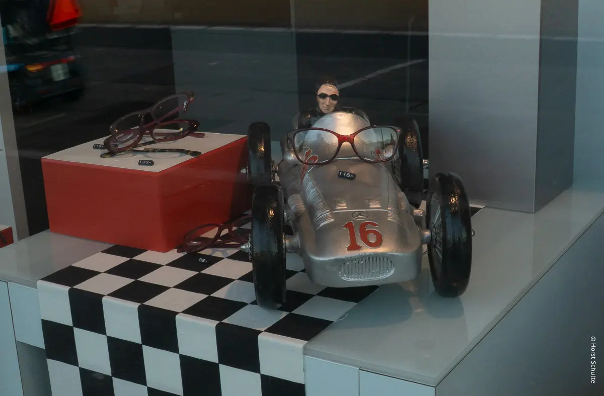 Rennauto
